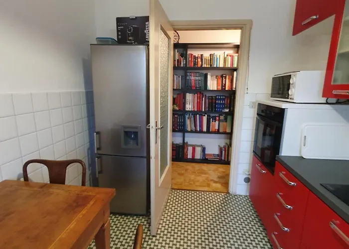 Del Centro Apartment